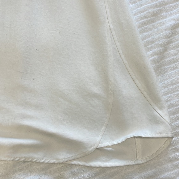 BCBG by MaxAzria Winter White A-line Dress. Rayon/Polyester blend. Size M - Picture 10 of 11